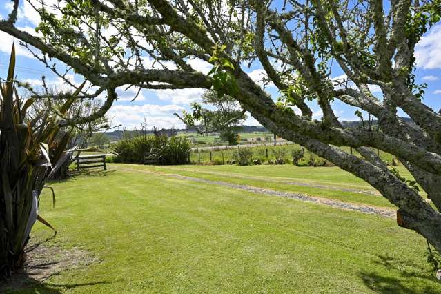 2033 State Highway 16 Helensville_1