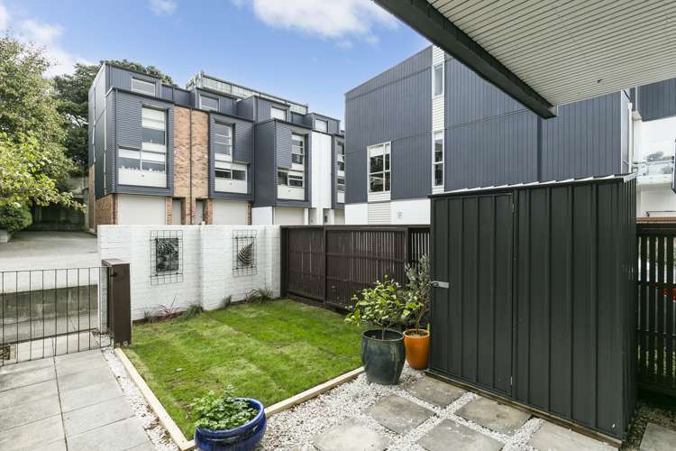 38/120 Rintoul Street Newtown_1