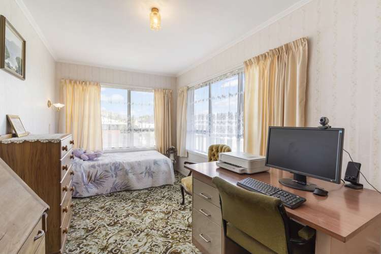 44 Bradbury Road Botany Downs_10