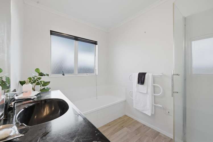 27 Westminster Gardens Unsworth Heights_17