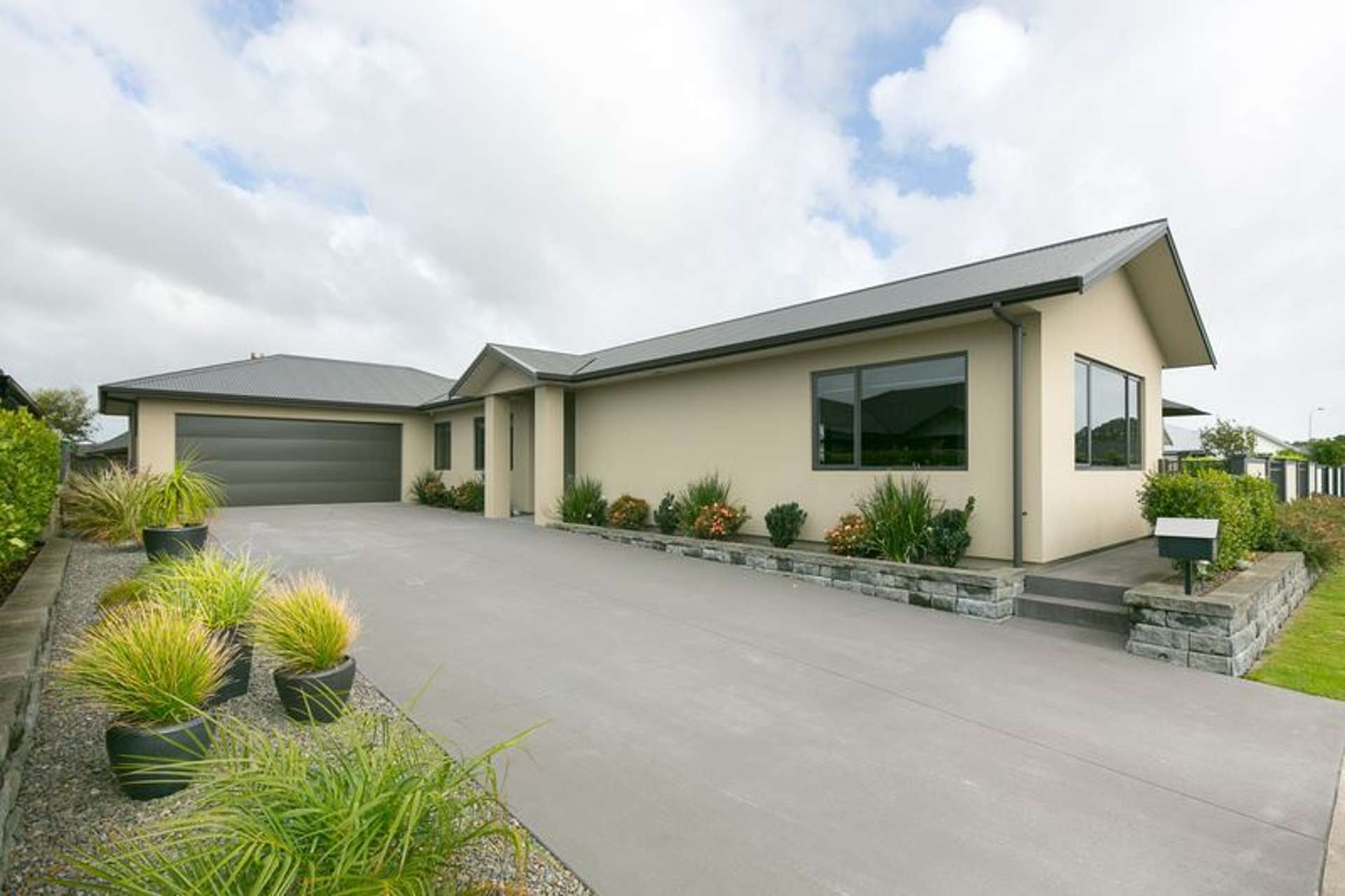 6 Gleneagles Way Waiwhakaiho_0