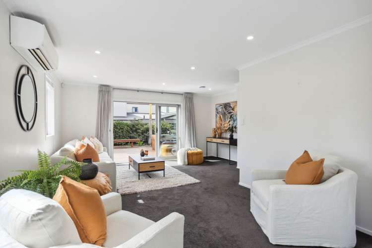 39 Vinograd Drive Te Atatu Peninsula_9