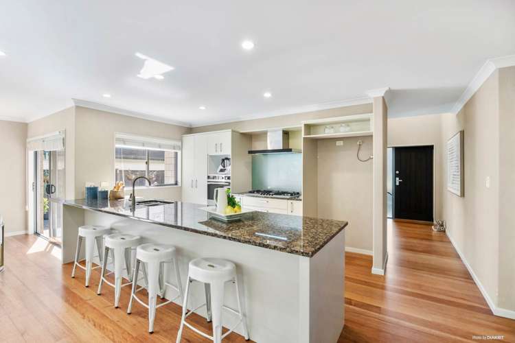 18 Bur Oak Terrace Schnapper Rock_12