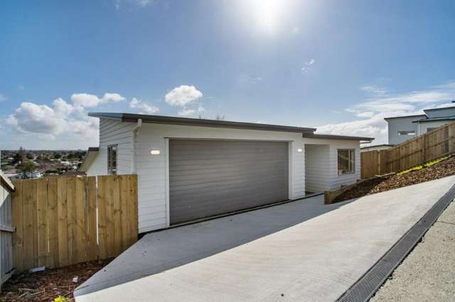 163 Keri Vista Rise Papakura_1