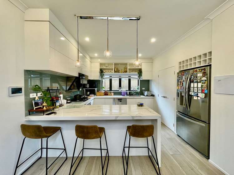 19 Mason Street New Lynn_6