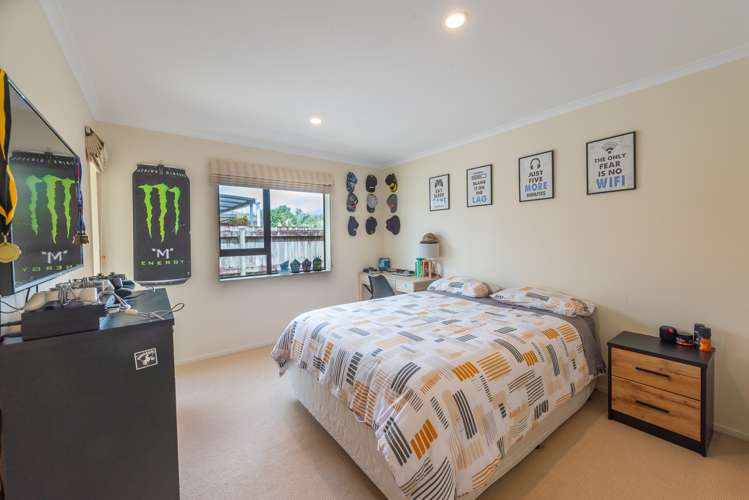 2 Raabia Close Parakai_13