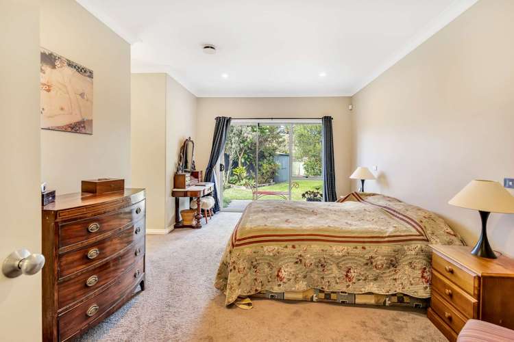 28 Delta Mews Place Clive_9
