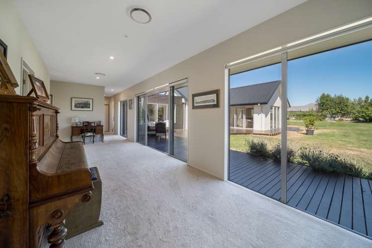 19 Rossington Drive West Melton_15