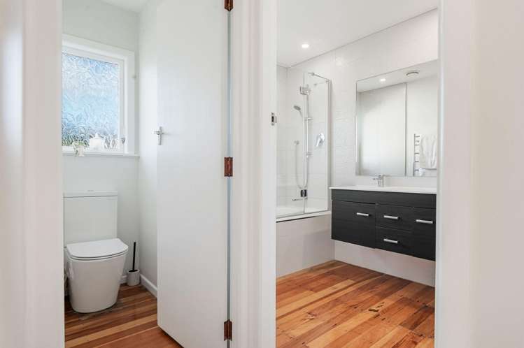 3 Russleigh Drive Dinsdale_15