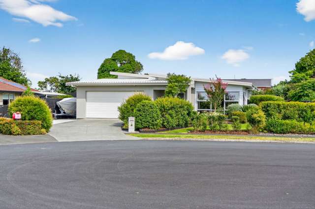 Coastal Charm meets Pristine Living