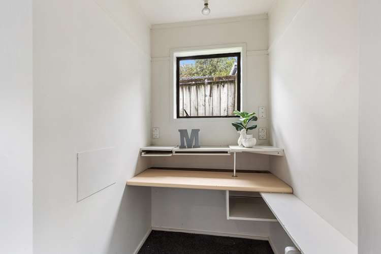 15 Victory Crescent Tawa_12