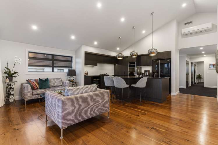 54 Weatherly Drive Beachlands_12