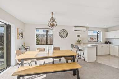 3/118A Sawyers Arms Road_4