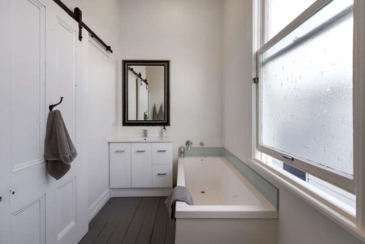 105 Charles Street Blenheim Central_13