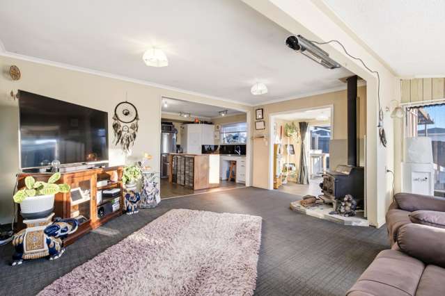 24 Hinemoa Avenue Taupo_4