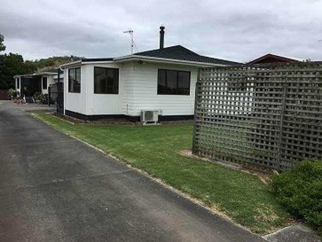 8 Andresen Street Foxton Beach_1