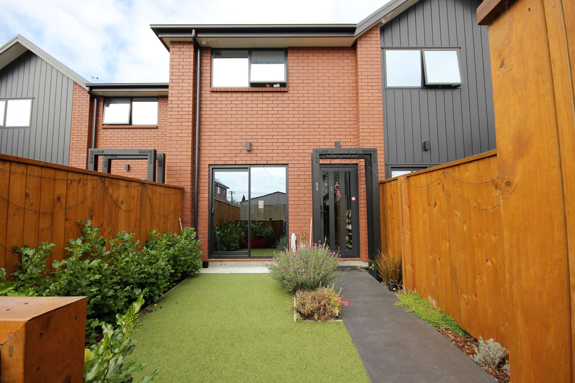 3/66 Longfellow Street Sydenham_0