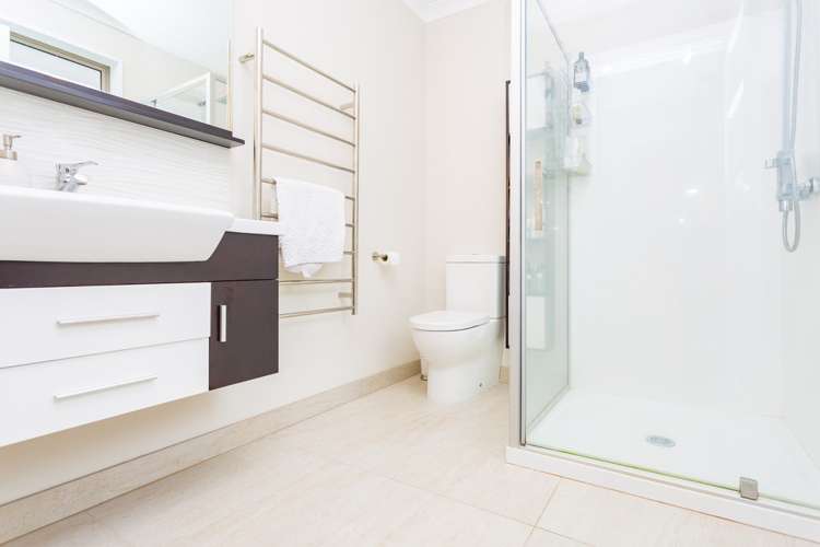 5 James Caird Lane Wigram_8