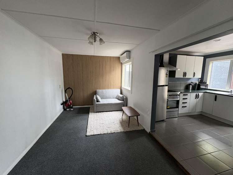 8 Coburn Ave 10292_1