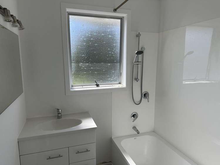 931 Whangaparaoa Road Manly_5
