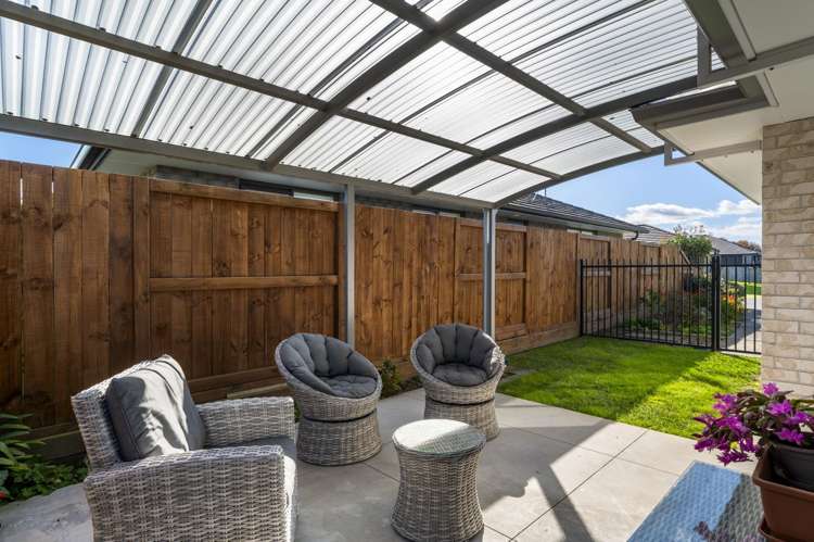 8 Coad Lane Pyes Pa_19