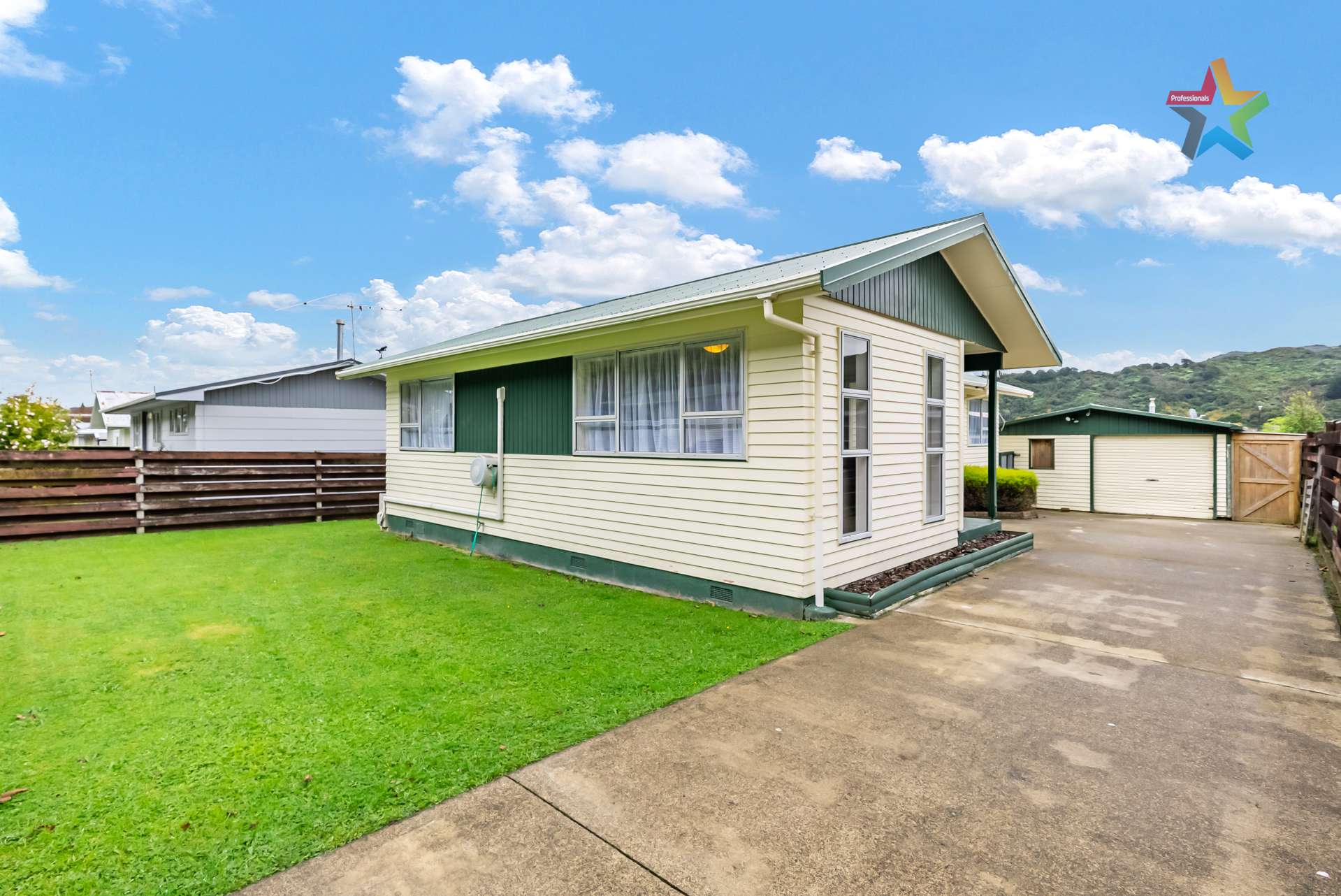 27 Trelawney Road Wainuiomata_0