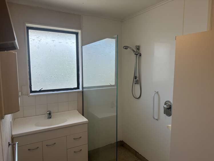 2/267 Moore Street Ashburton_10