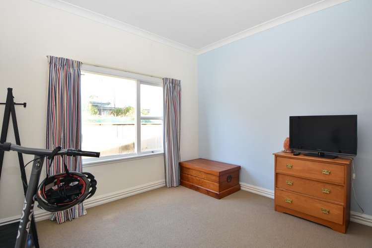 24 Hilton Road Carterton_11