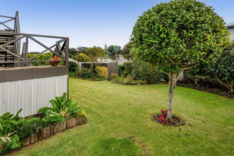 8b Squire Place Blagdon_35