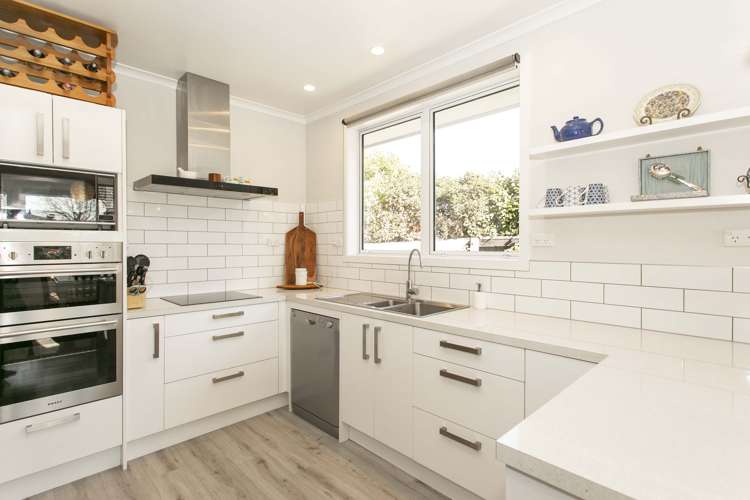 14 Reid Crescent Allenton_8