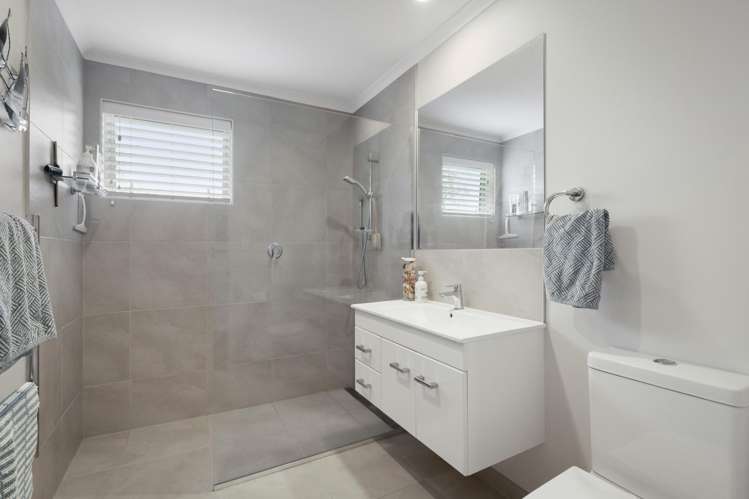 5 Gleneagles Drive Aongatete_18