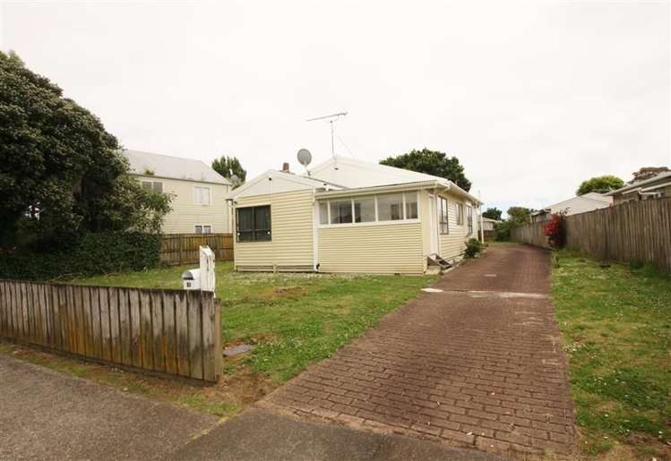 23 Rowena Crescent Glen Innes_0