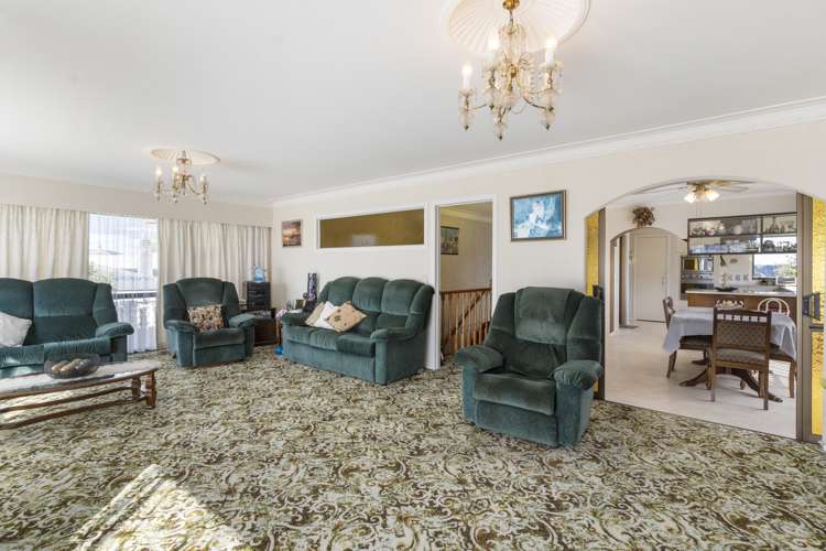 44 Bradbury Road Botany Downs_15