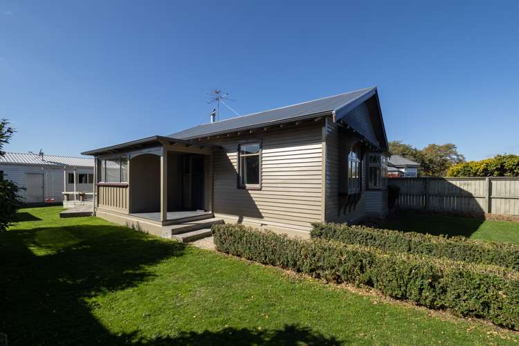 8 Alford Forest Road Allenton_2