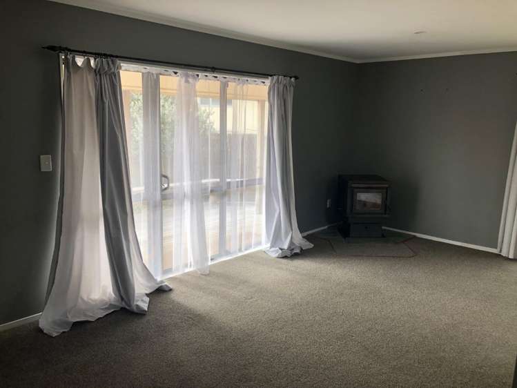 1a Roosevelt Road 11073_3