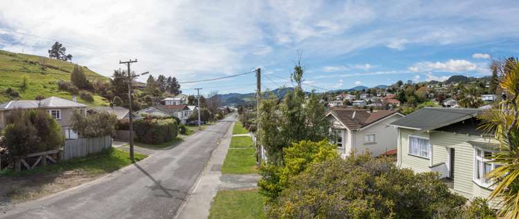 75 Emano Street Toi Toi_17