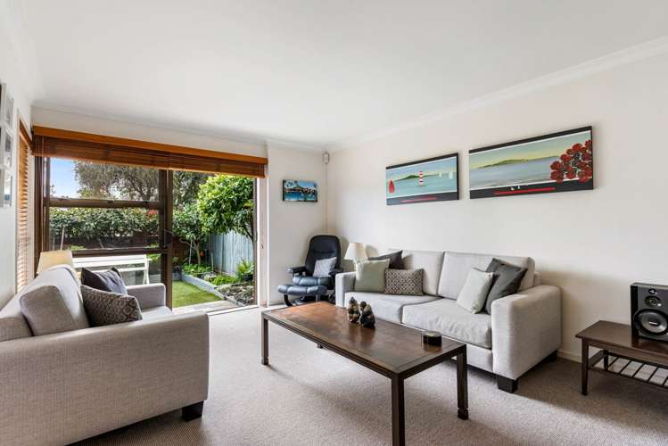 1/13 Marau Crescent Mission Bay_7