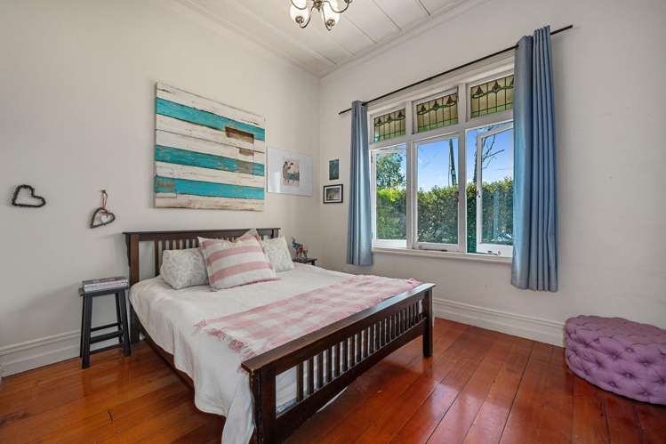 24 Queen Mary Avenue Epsom_6