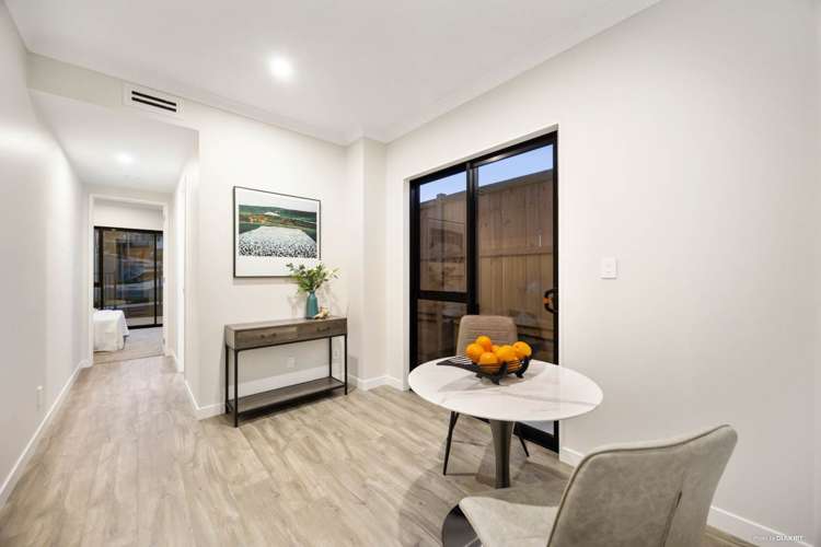 8 Teitei Rise Flat Bush_7