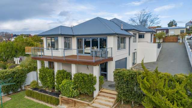 Stunning Views and Sun drenched Living