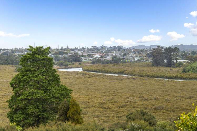 17 Edgerton Road Te Atatu Peninsula_23