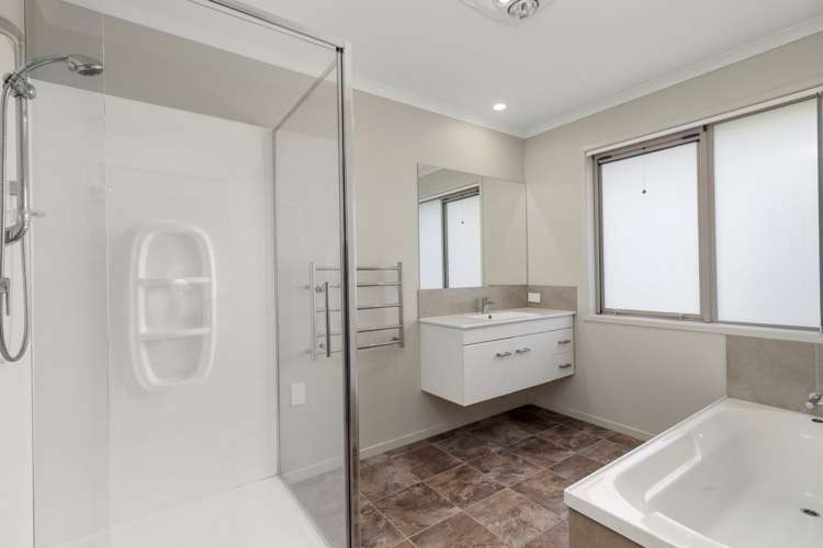 28 Turnberry Close Aongatete_15