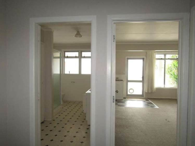 172B Spa Road 11210_11