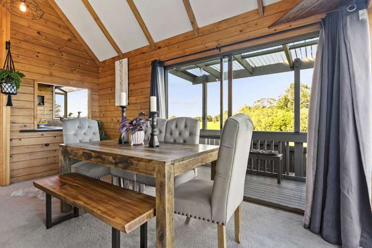 28a Hoylake Place Wattle Downs_6