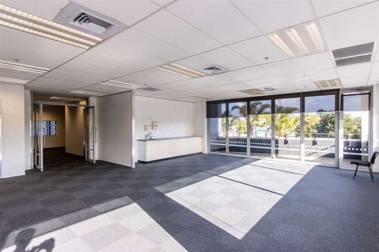 3.01/119 Apollo Drive Rosedale_3