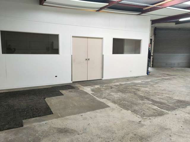 Unit E/4 Heremai Street Henderson_3