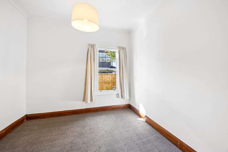 128 The Drive Epsom_12