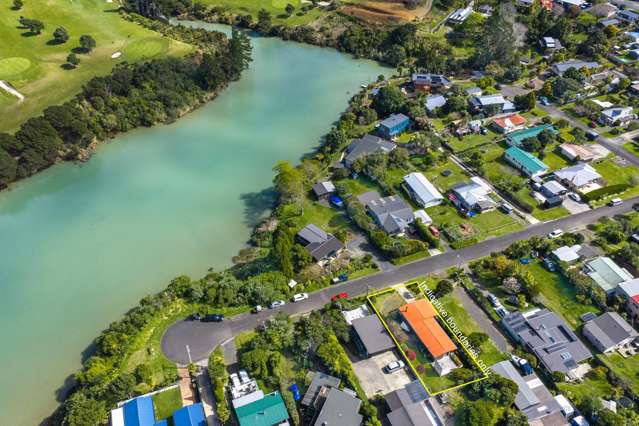 26 Smith Street Raglan_3
