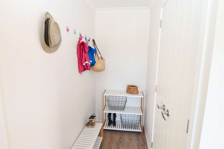 23 Hartley Avenue Carterton_8