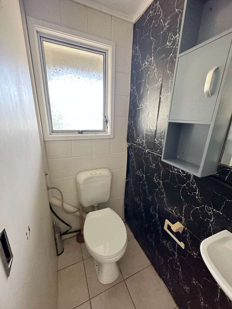 33 Blakeborough Drive Forrest Hill_14